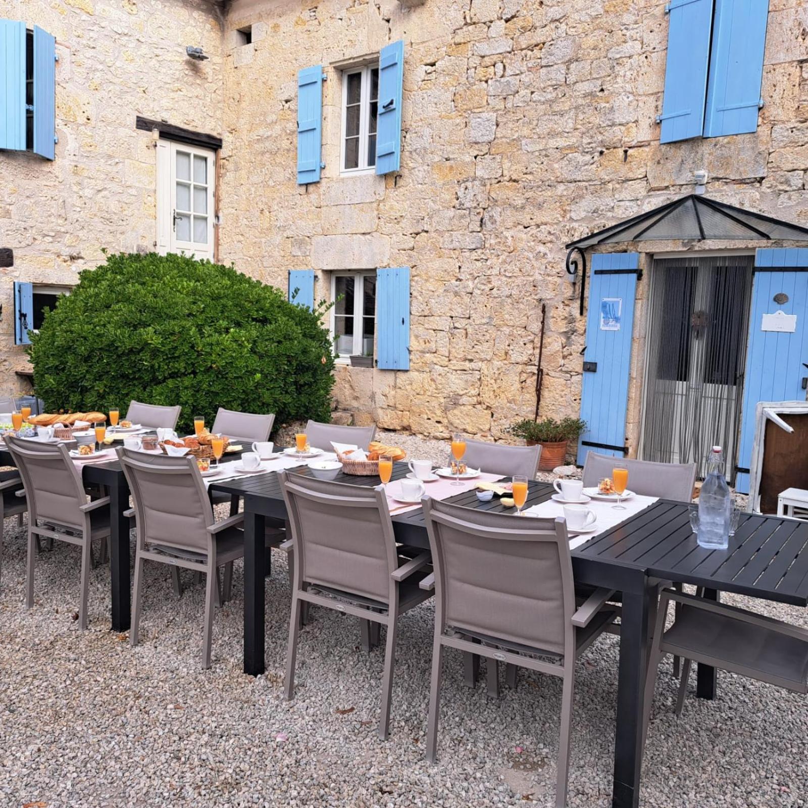 La Nouvelle Vie En Quercy Bed and Breakfast Montaigu-de-Quercy Exteriör bild