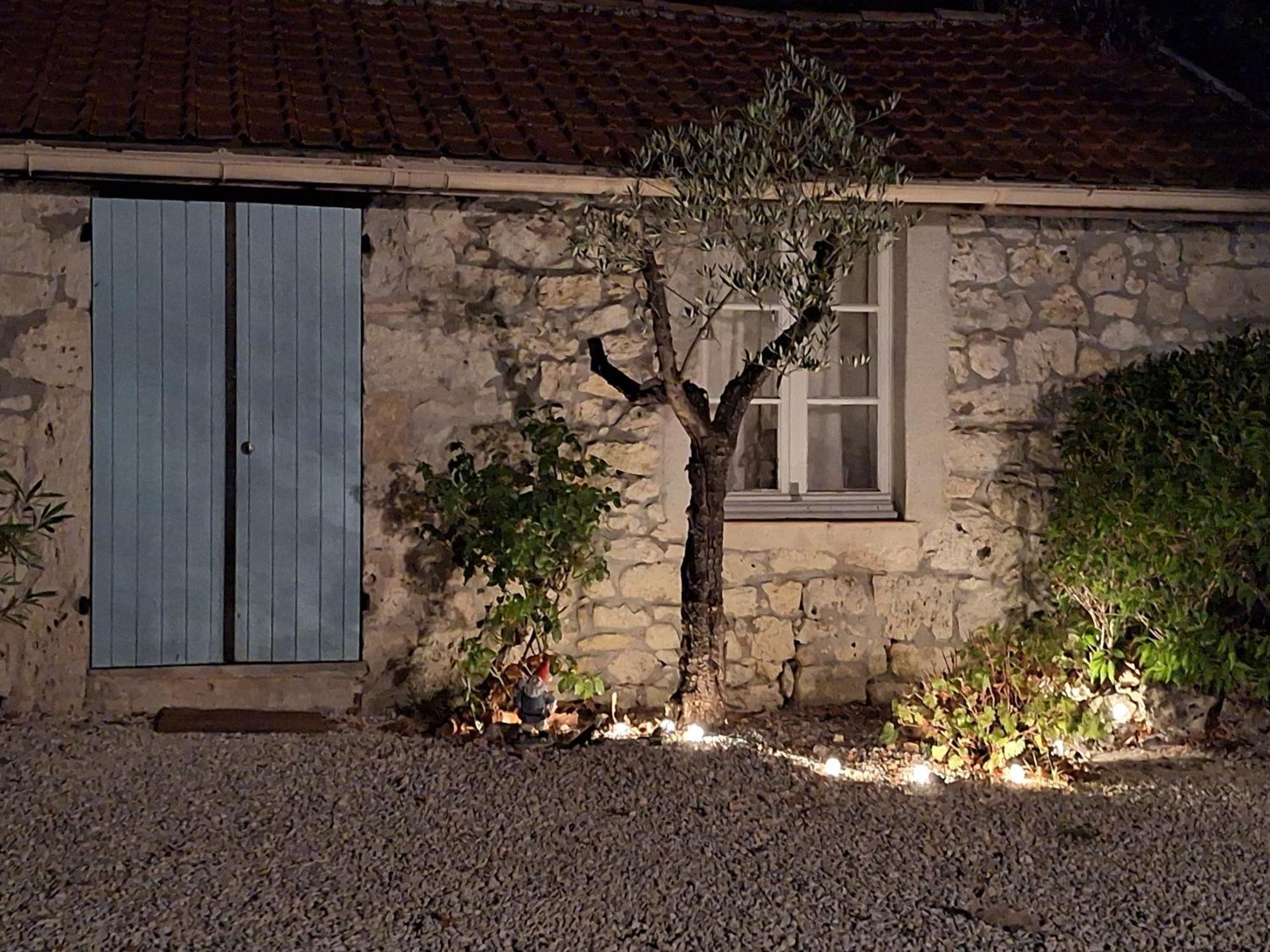 La Nouvelle Vie En Quercy Bed and Breakfast Montaigu-de-Quercy Exteriör bild